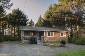 #StayInMyDistrict Cozy Rockaway Beach Cottage